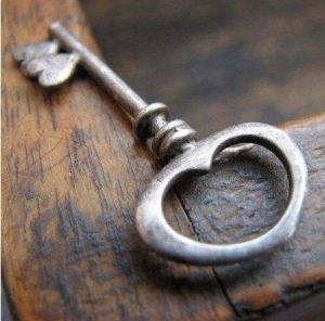 heart key